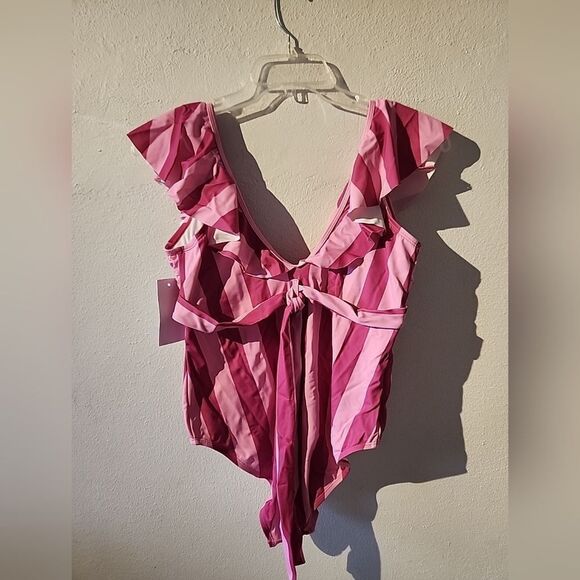 Meet Curve Swimsuit Pink Striped XL One Piece - Picture 4 of 4